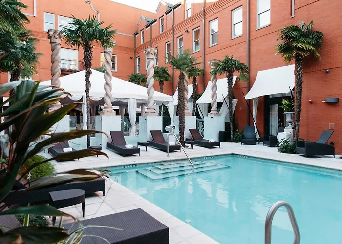 Luxury Hotels in Savannah