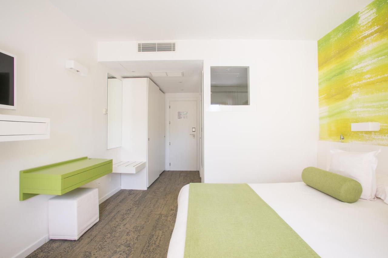 Superior Double Room Garden Level Terrace