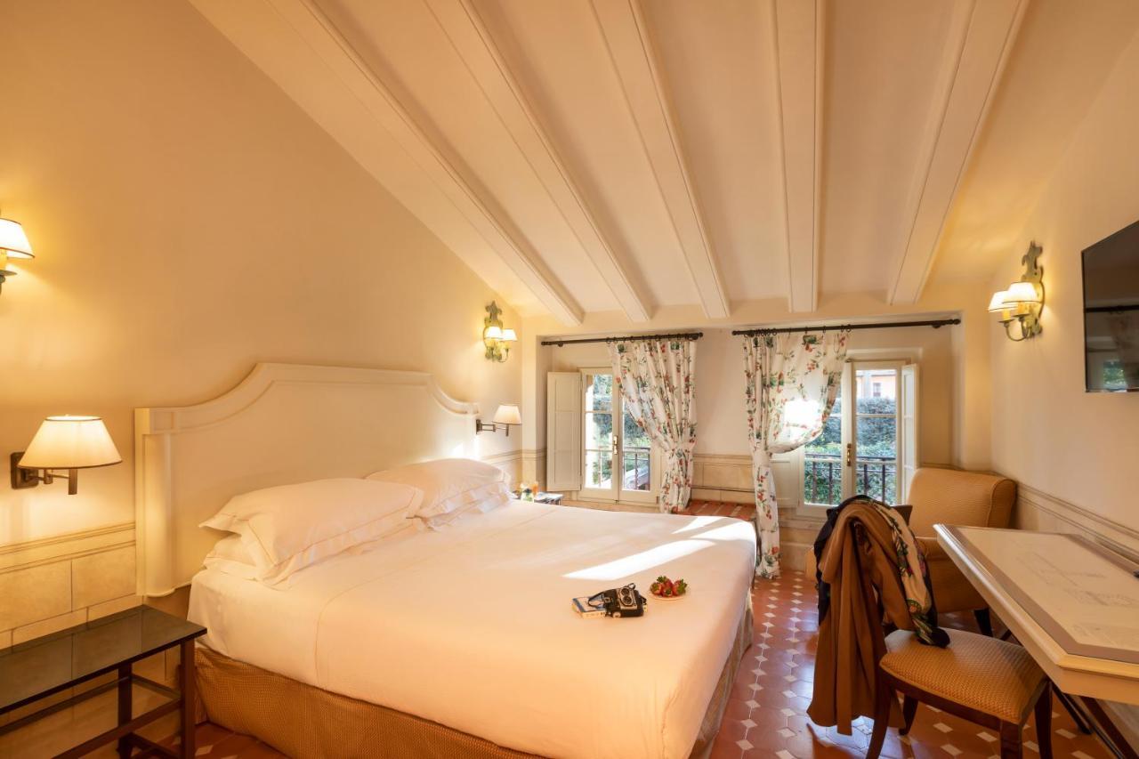 Romantic Double Room Spa Split Level