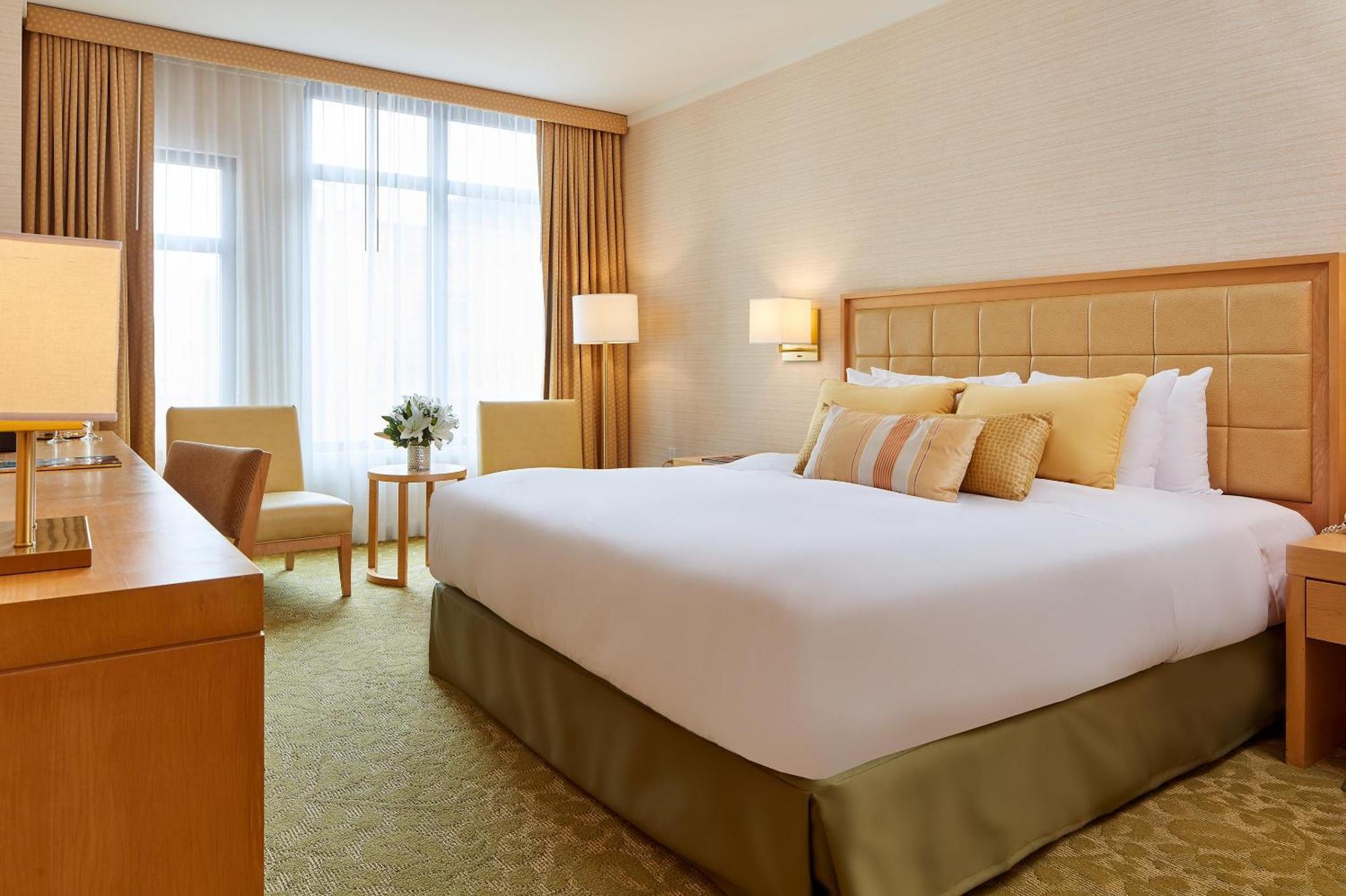 Superior King Room