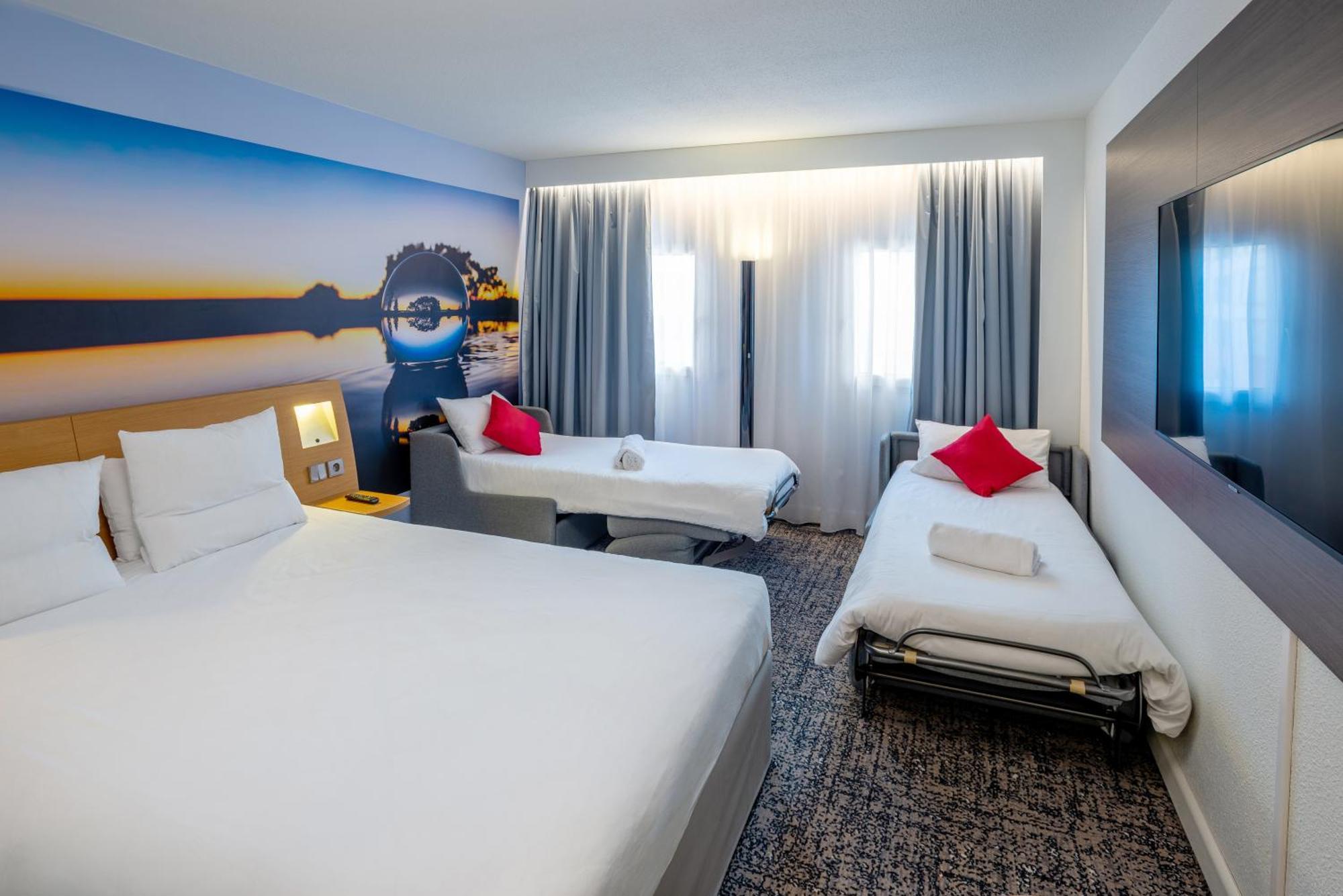 Superior Room One Double Bed Two Single Beds