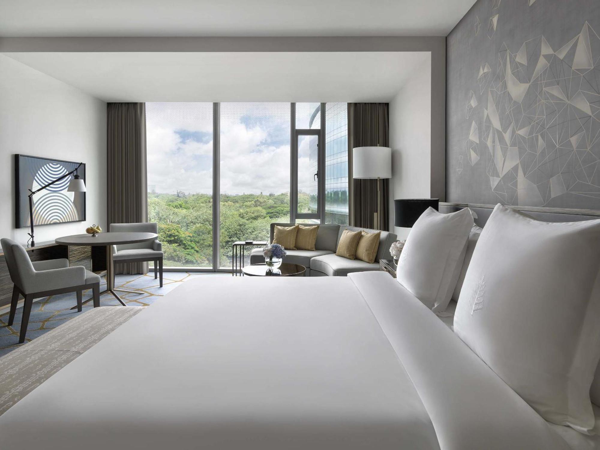 Deluxe Room King