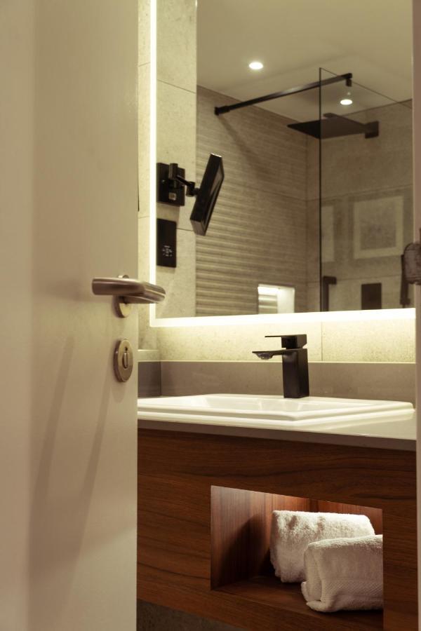 Executive King Bedroom