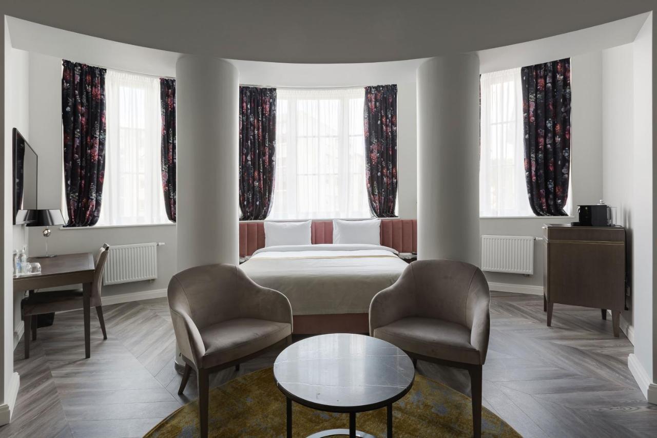 Deluxe Suite SPA Access