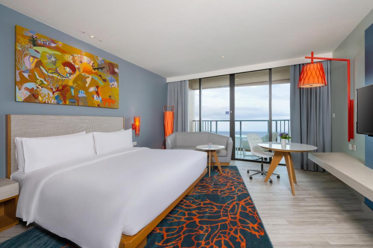 Standard King Room Ocean View High Floor