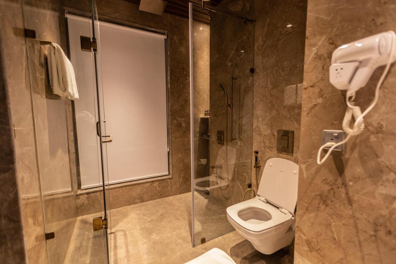 Premier Room on Food Soft Beverages SPA Saloon Laundryonly washing Ironing