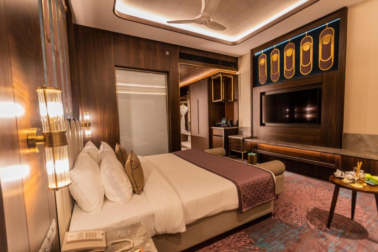 Premier Room on Food Soft Beverages SPA Saloon Laundryonly washing Ironing