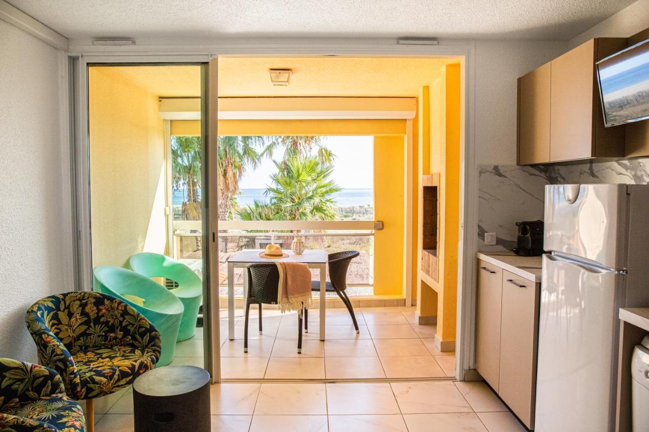 One-Bedroom Apartment Terrace Sea View