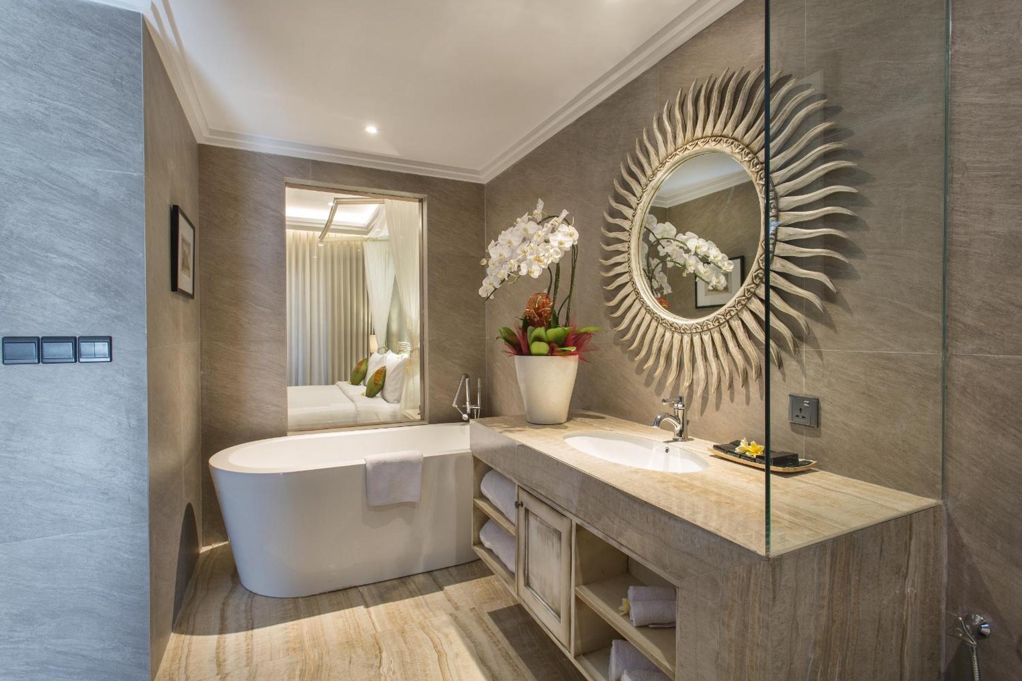 Honeymoon Suite Lagoon Access