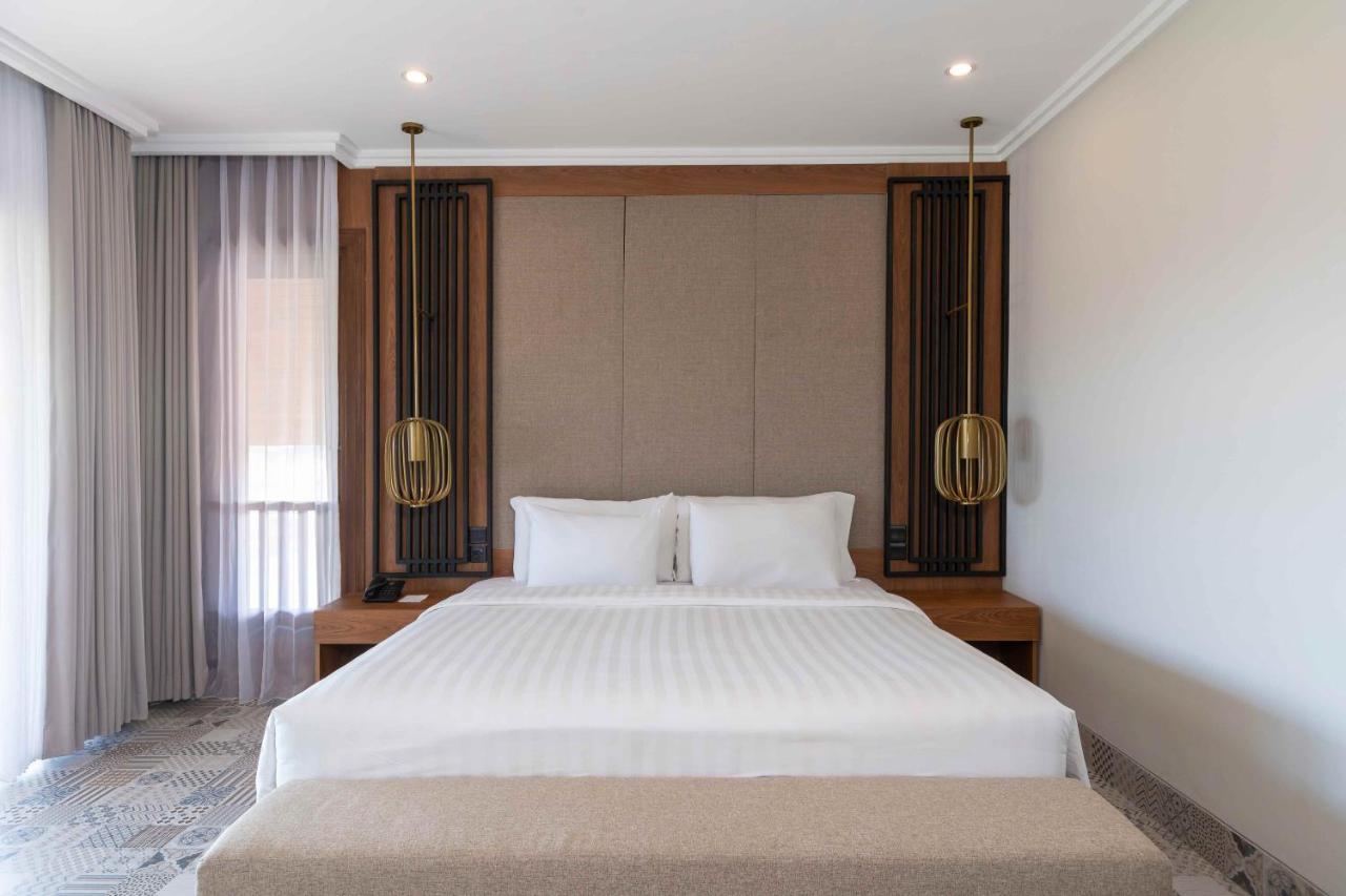Penthouse Suite