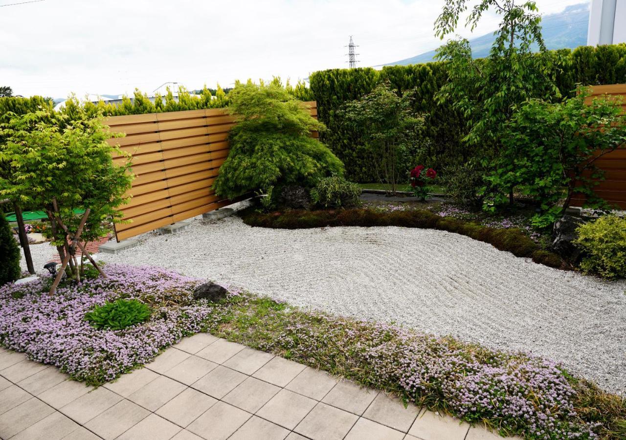 Grand Twin Room Tatami Area Mountain view