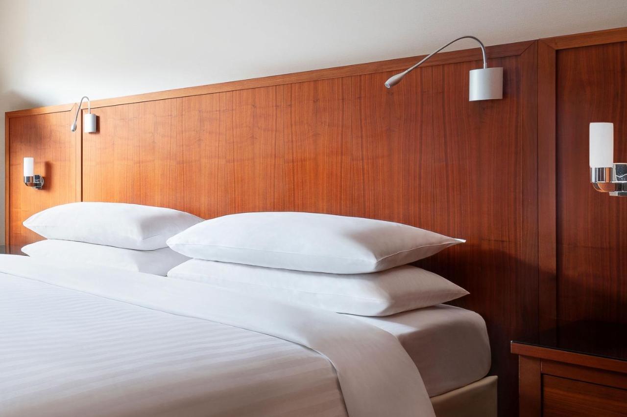 Double Room Mountain View