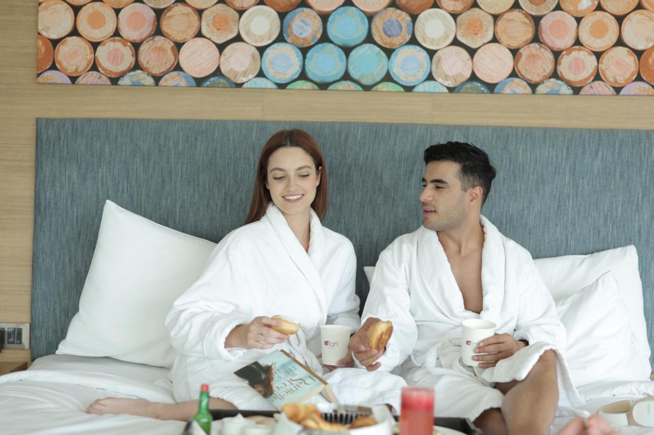 2 Twin or Single Beds City View Aloft Room on F&B SPA