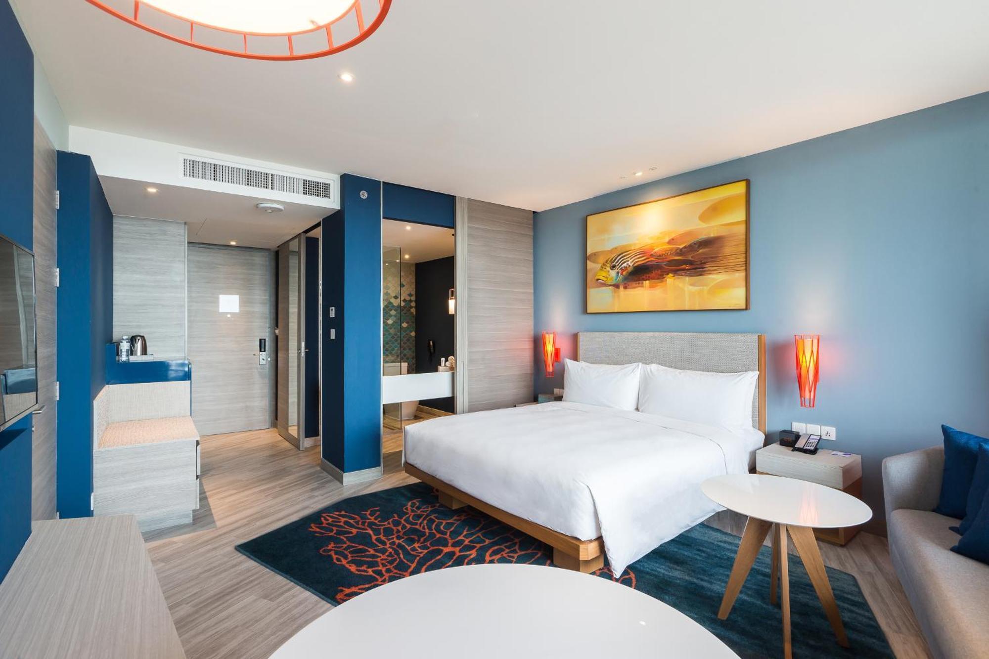 Kamer met Kingsize Bed en Uitzicht op de Bergen