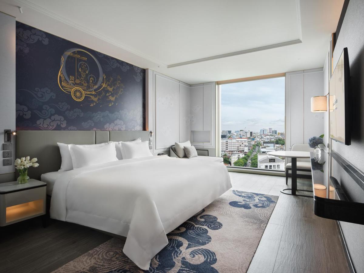Premium King Room