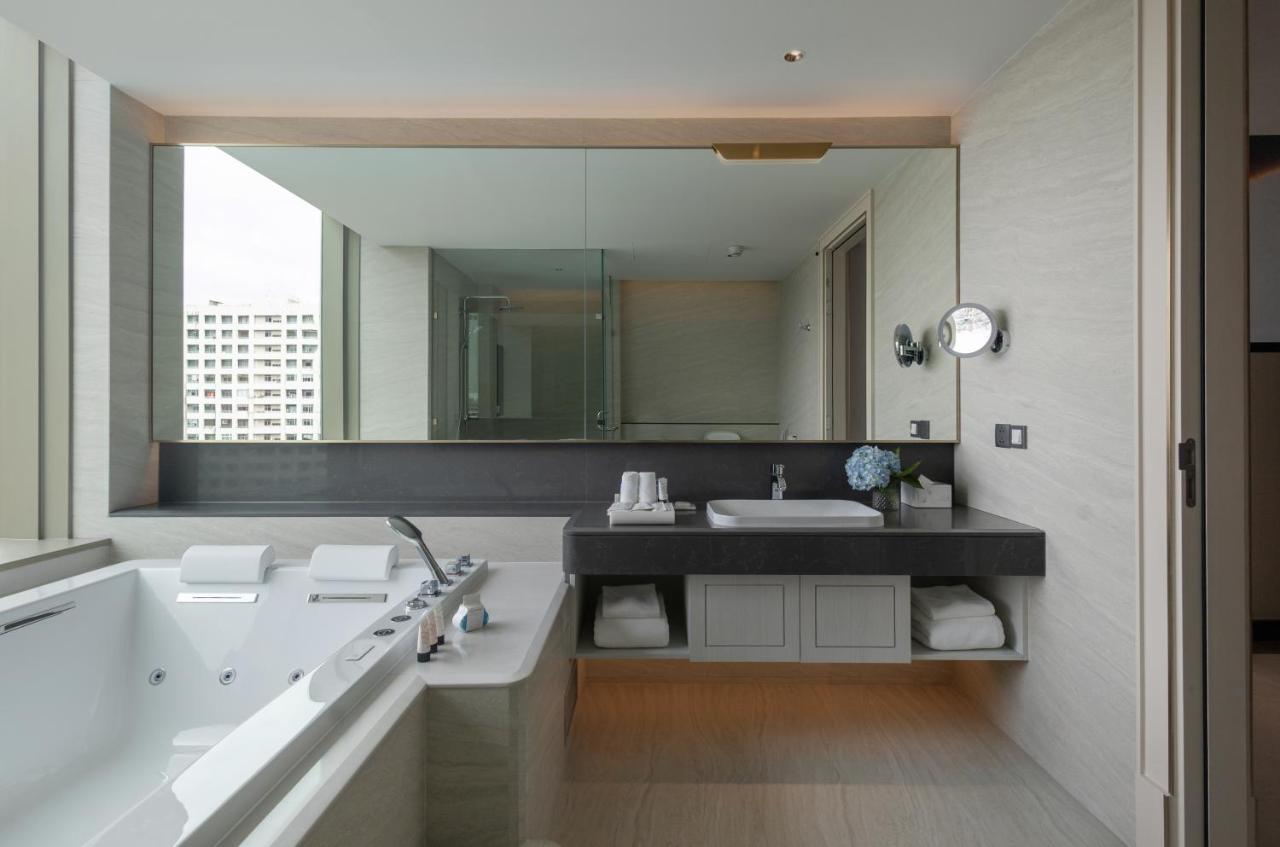 Executive King Room