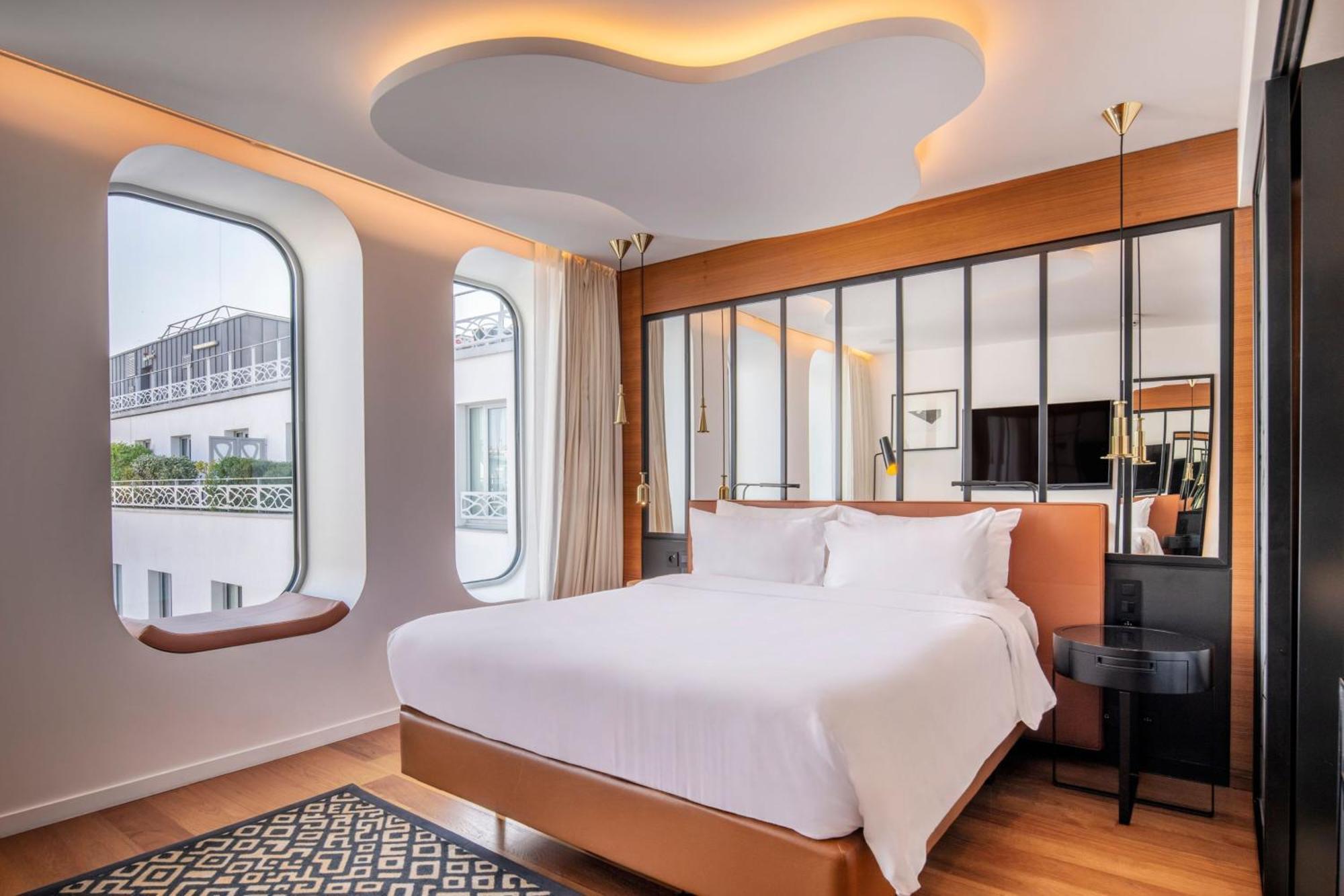 Bobo Room Garden or City View