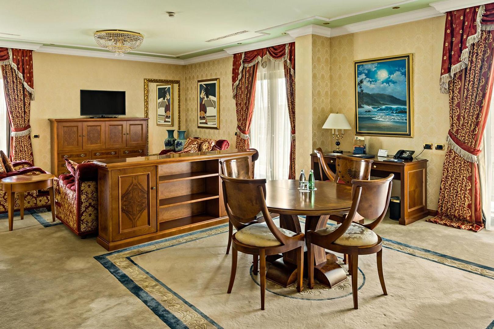 Executive Suite