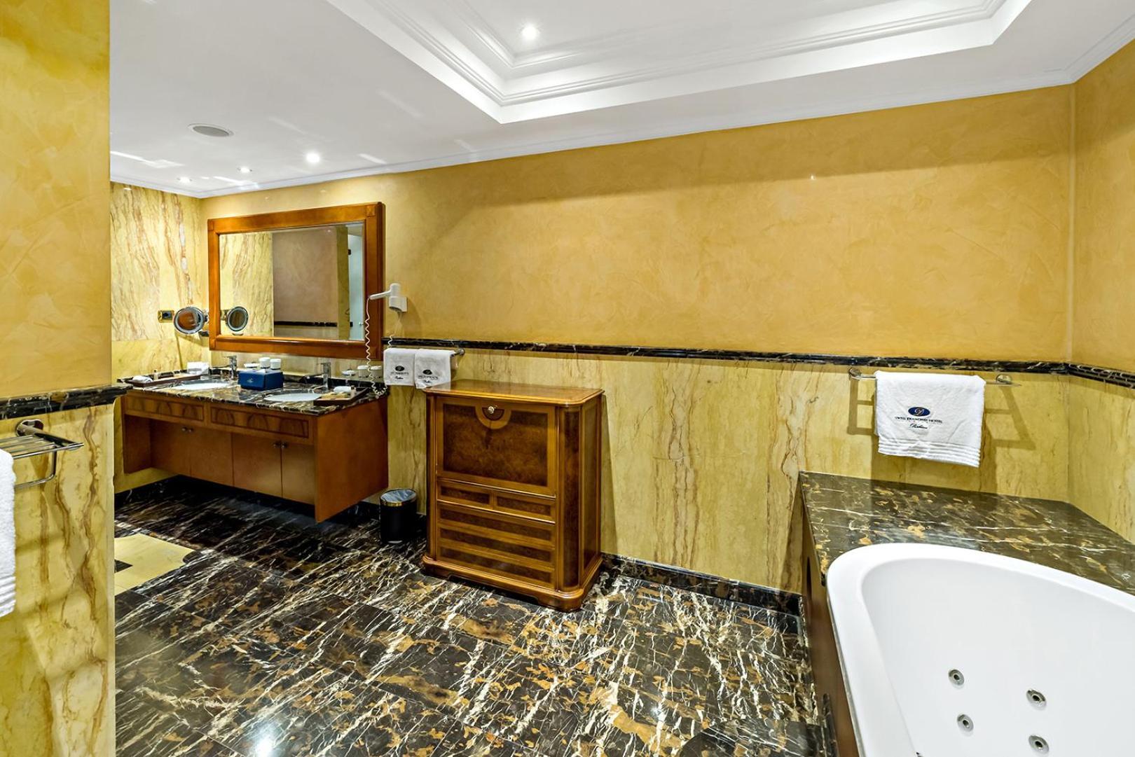 Prestige Suite