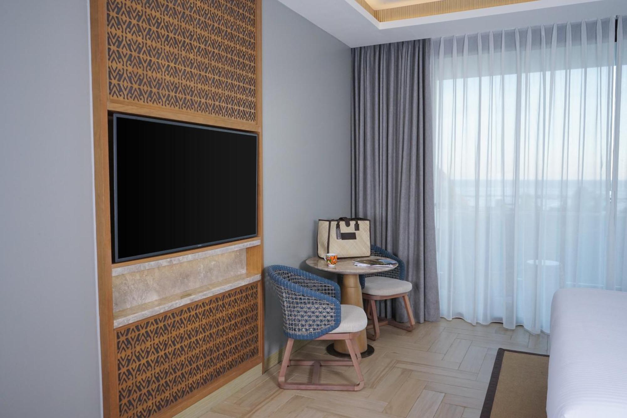 Deluxe King Room Balcony