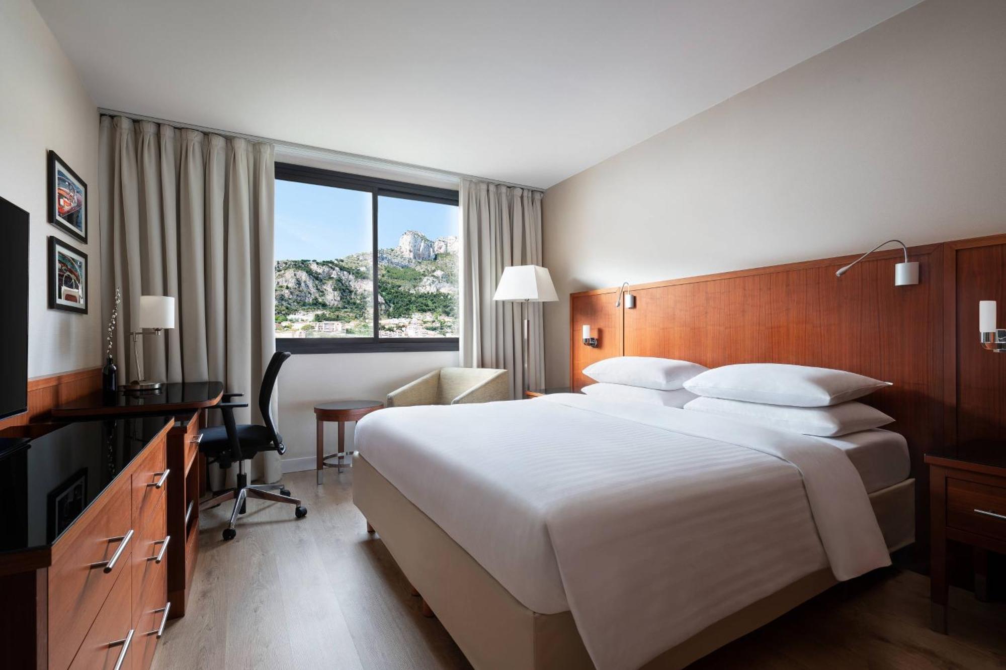Double Room Mountain View