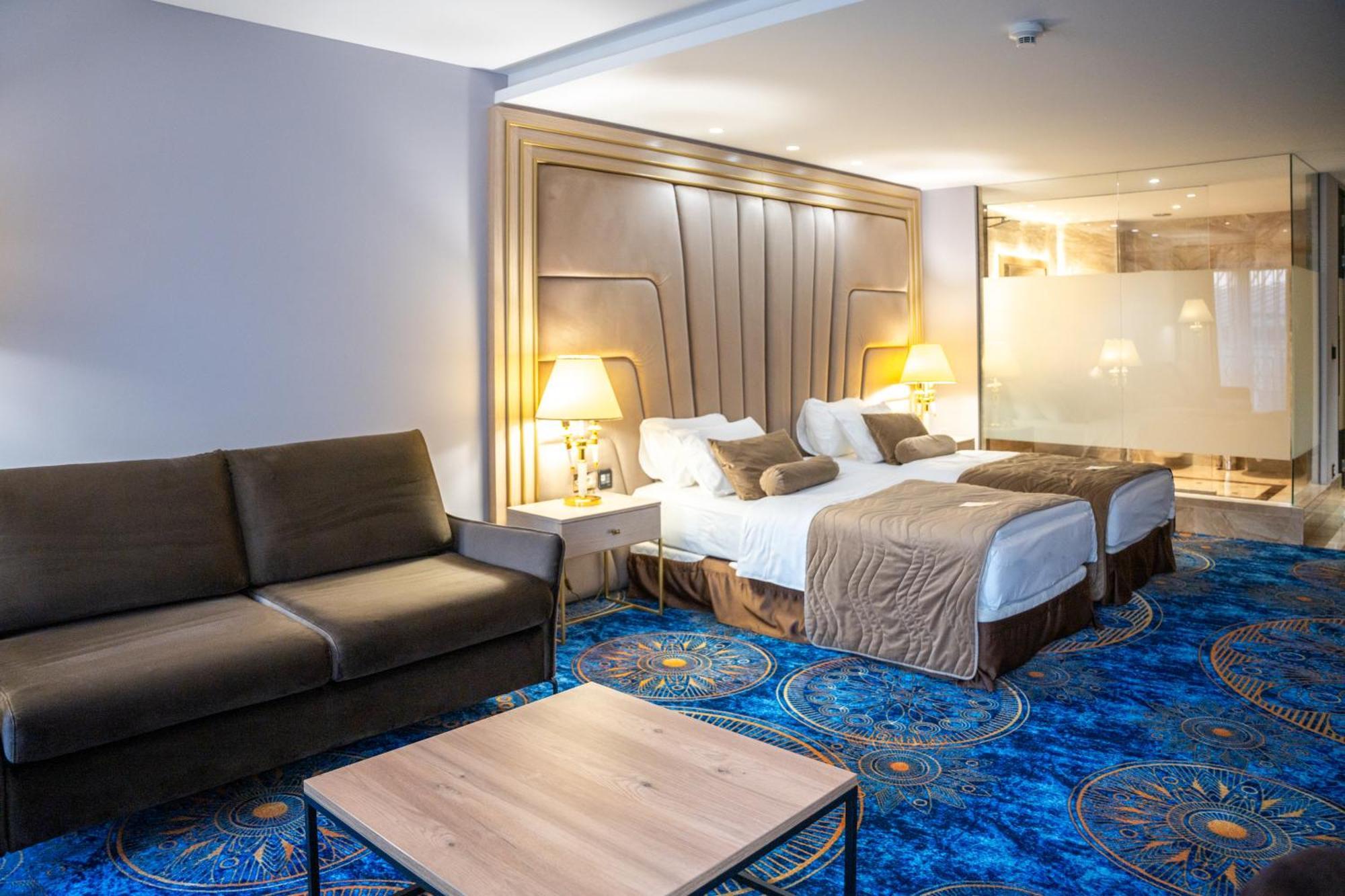 Twin Room Extra Bed
