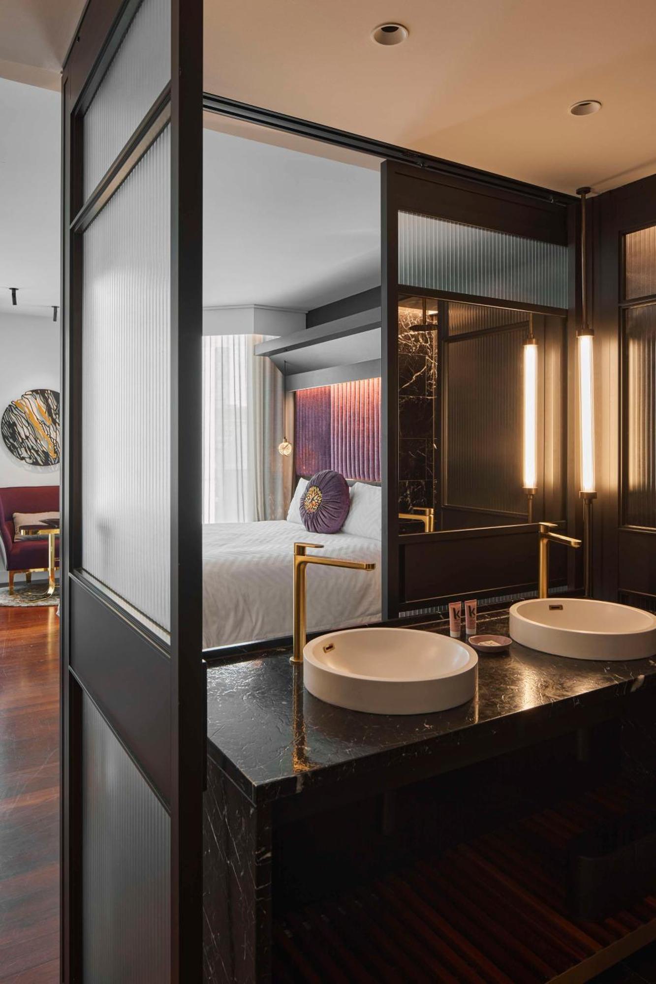 Executive King Room