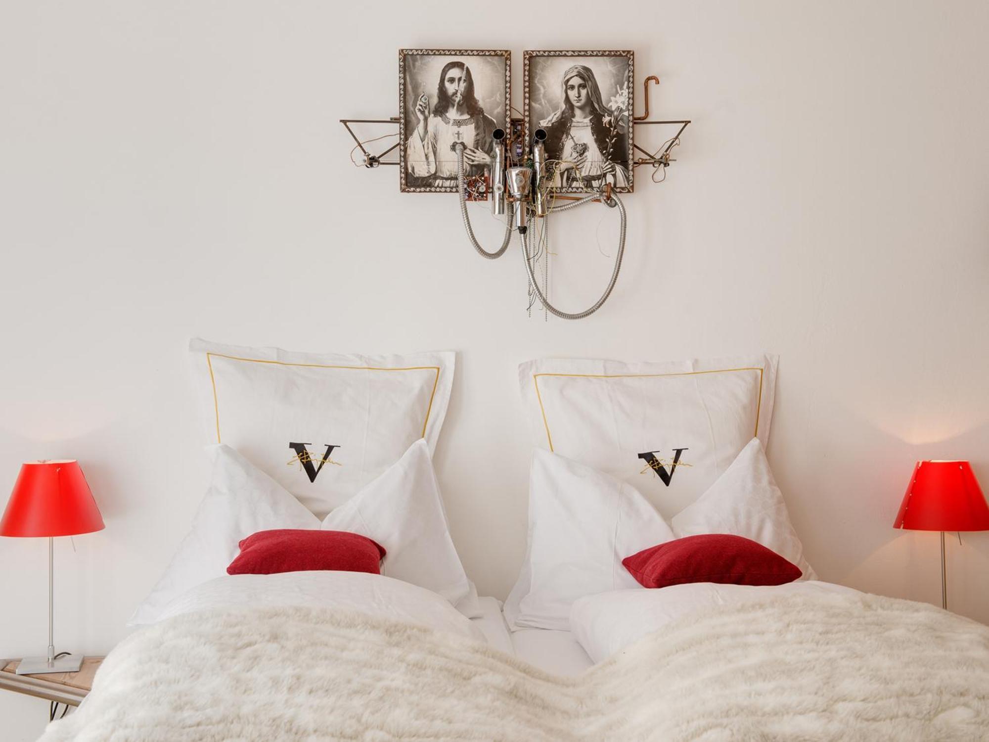 Two-Bedroom Apartment Matterhorn View