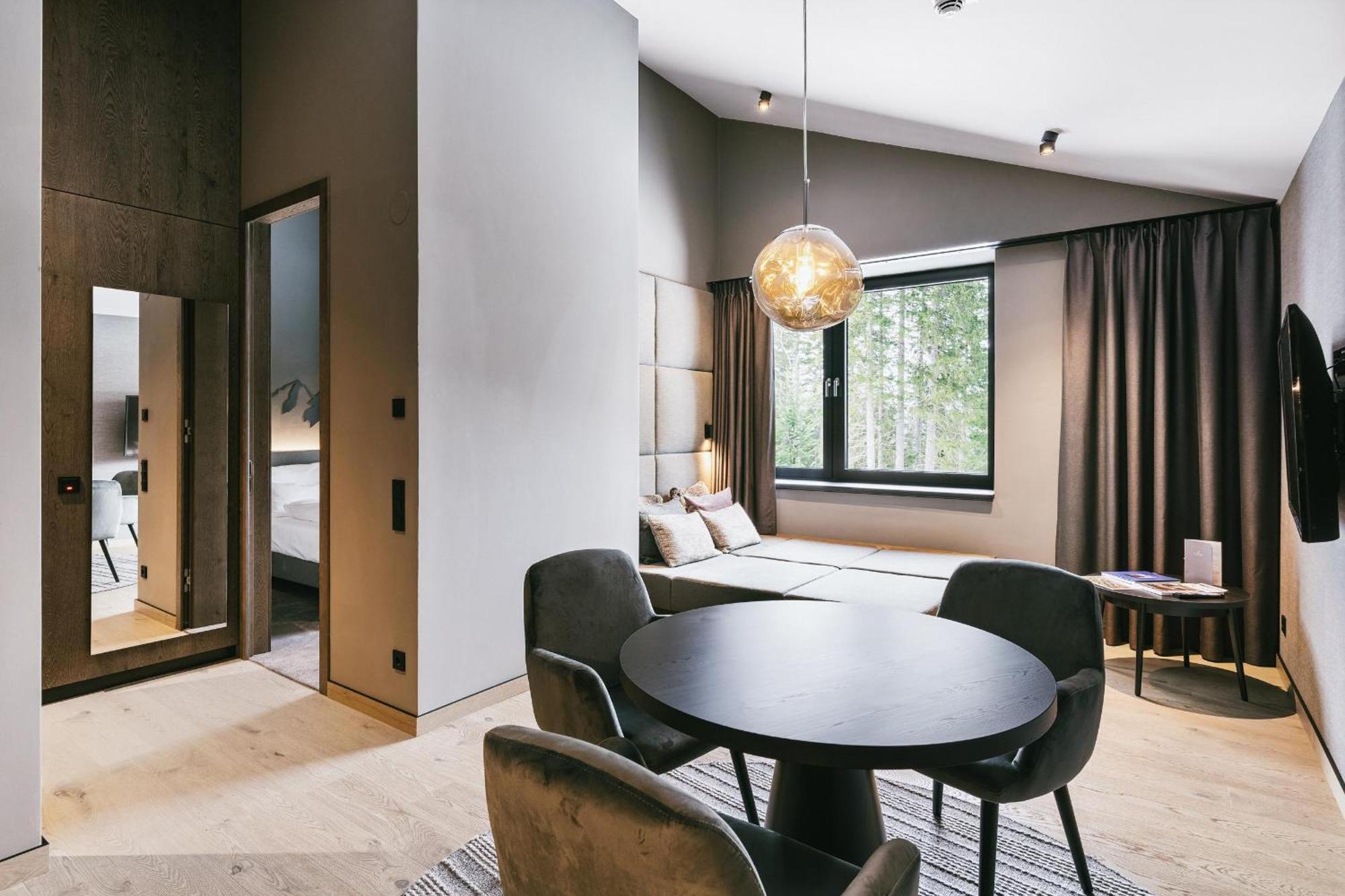 Suite 1 Bedroom