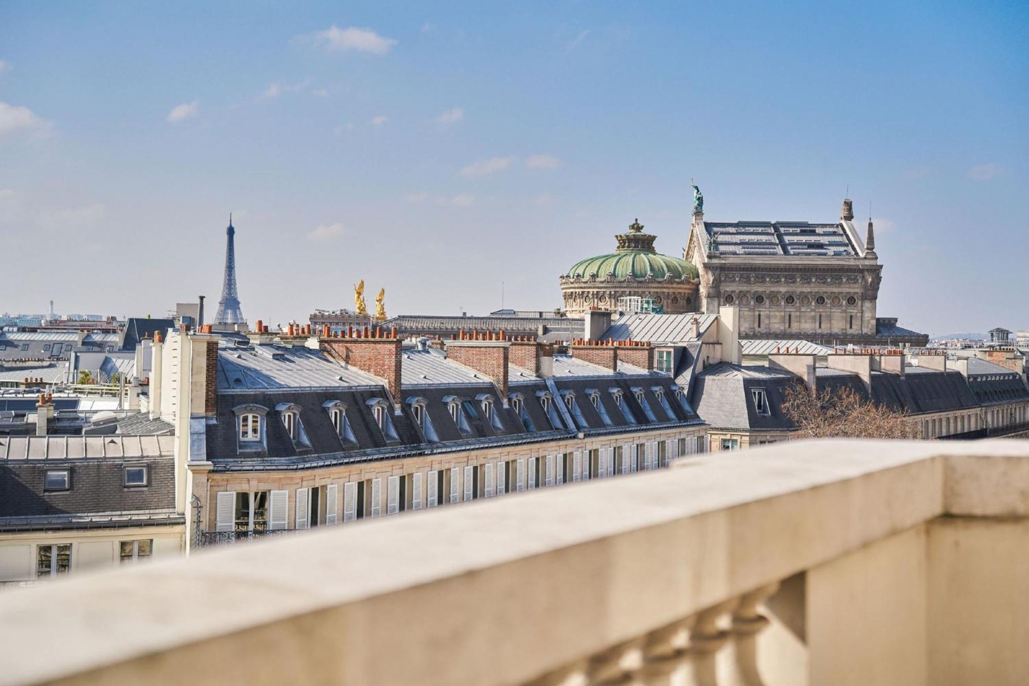 King Room Eiffel Tower View
