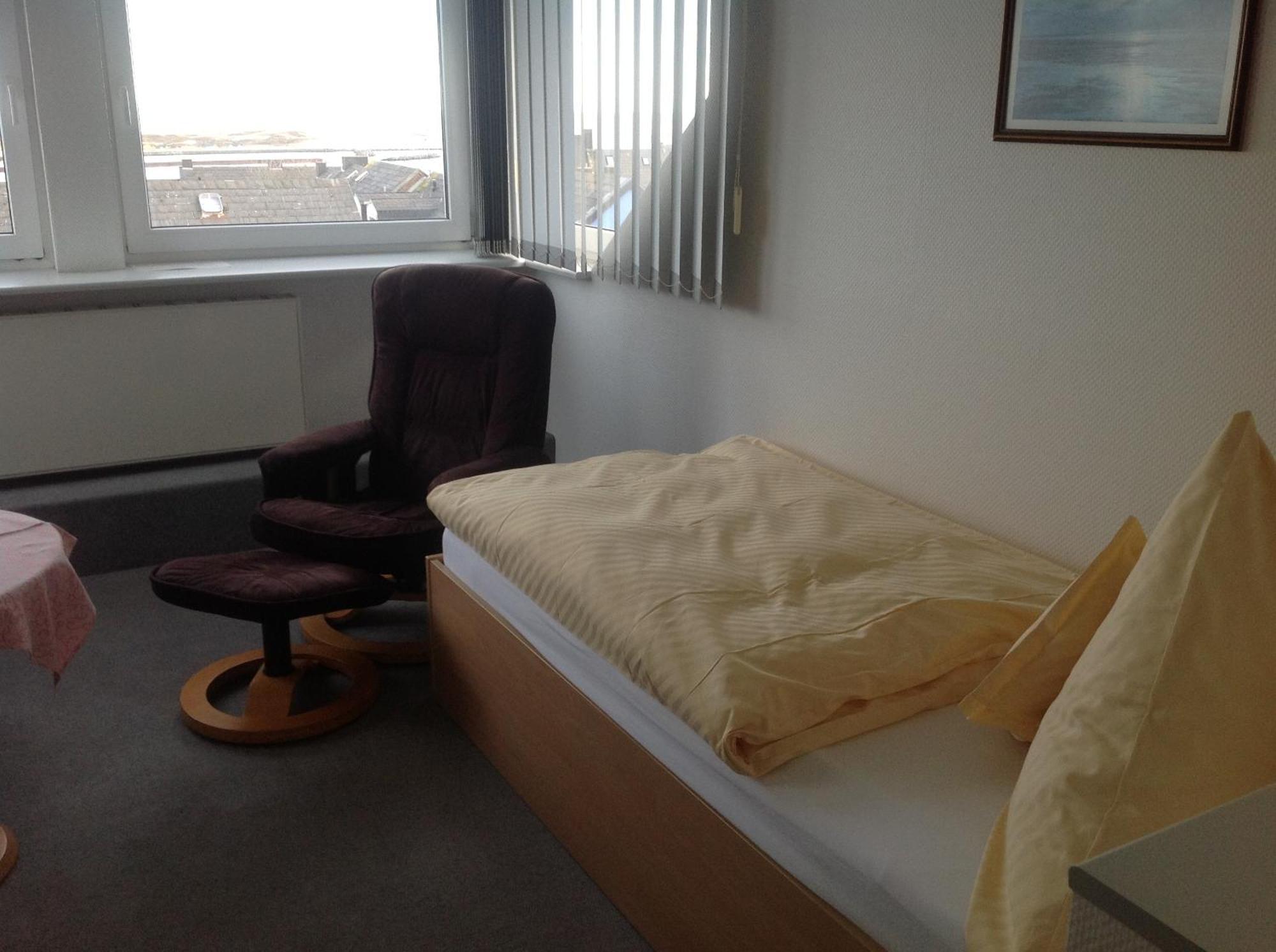 Deluxe Single Room