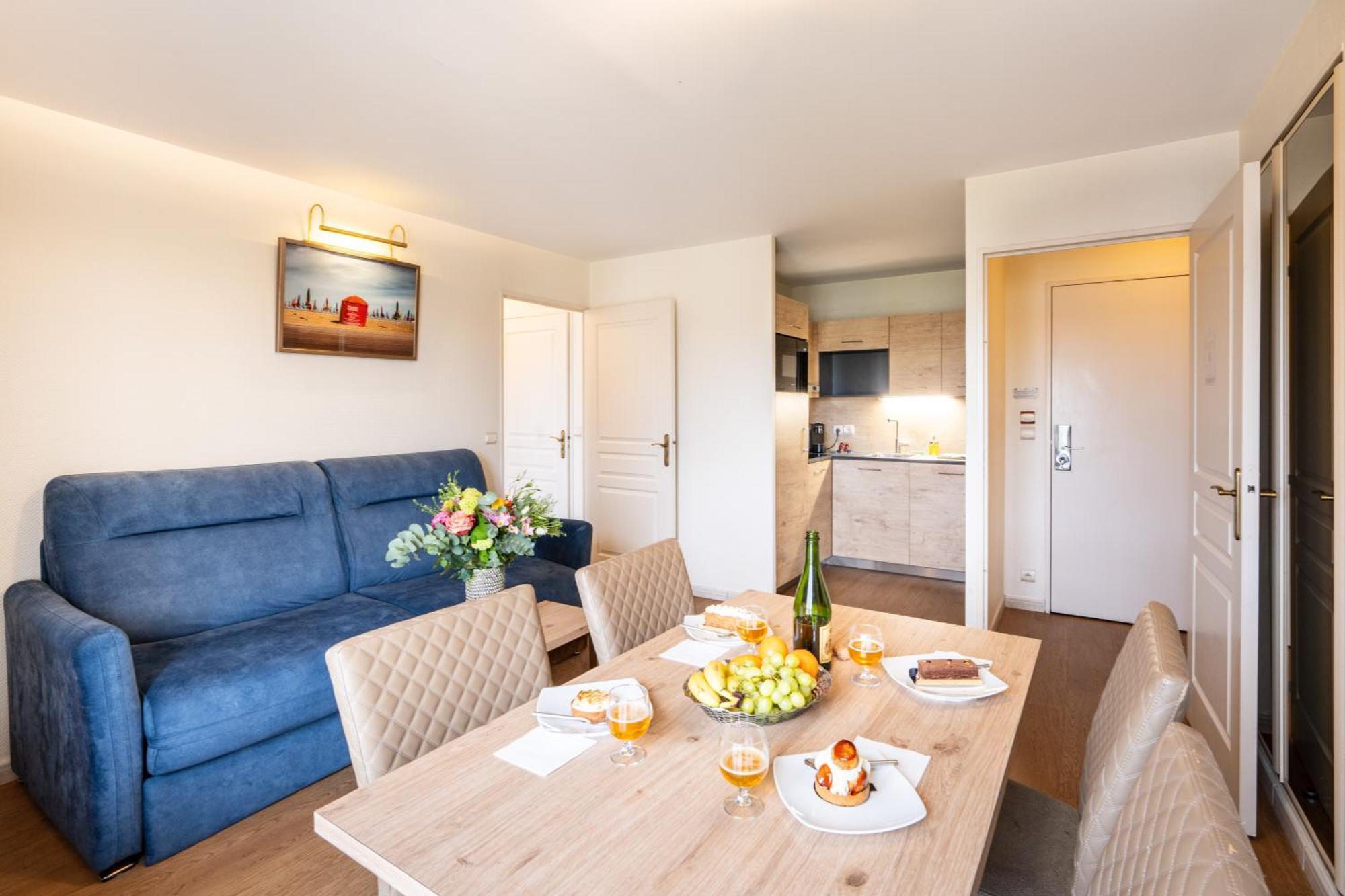 One-Bedroom Apartment