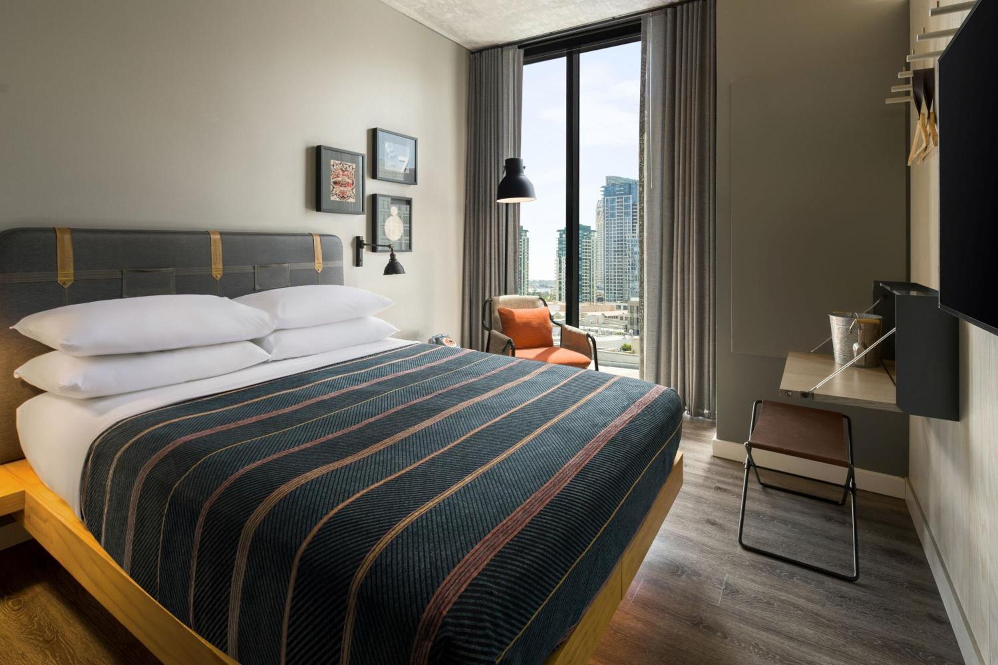 Queen Room City View