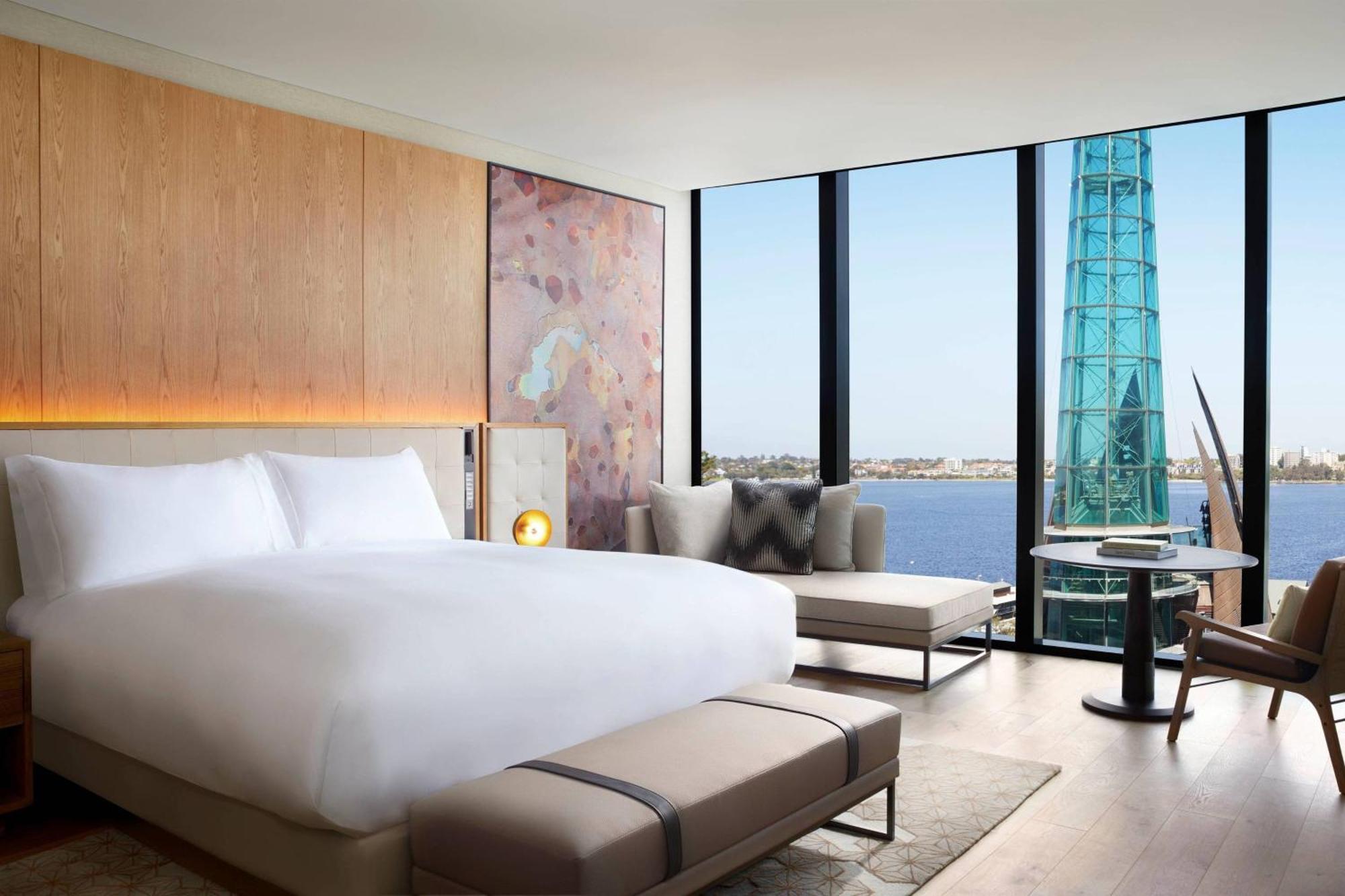 Swan River View Premium Guest Room 1 King Bed