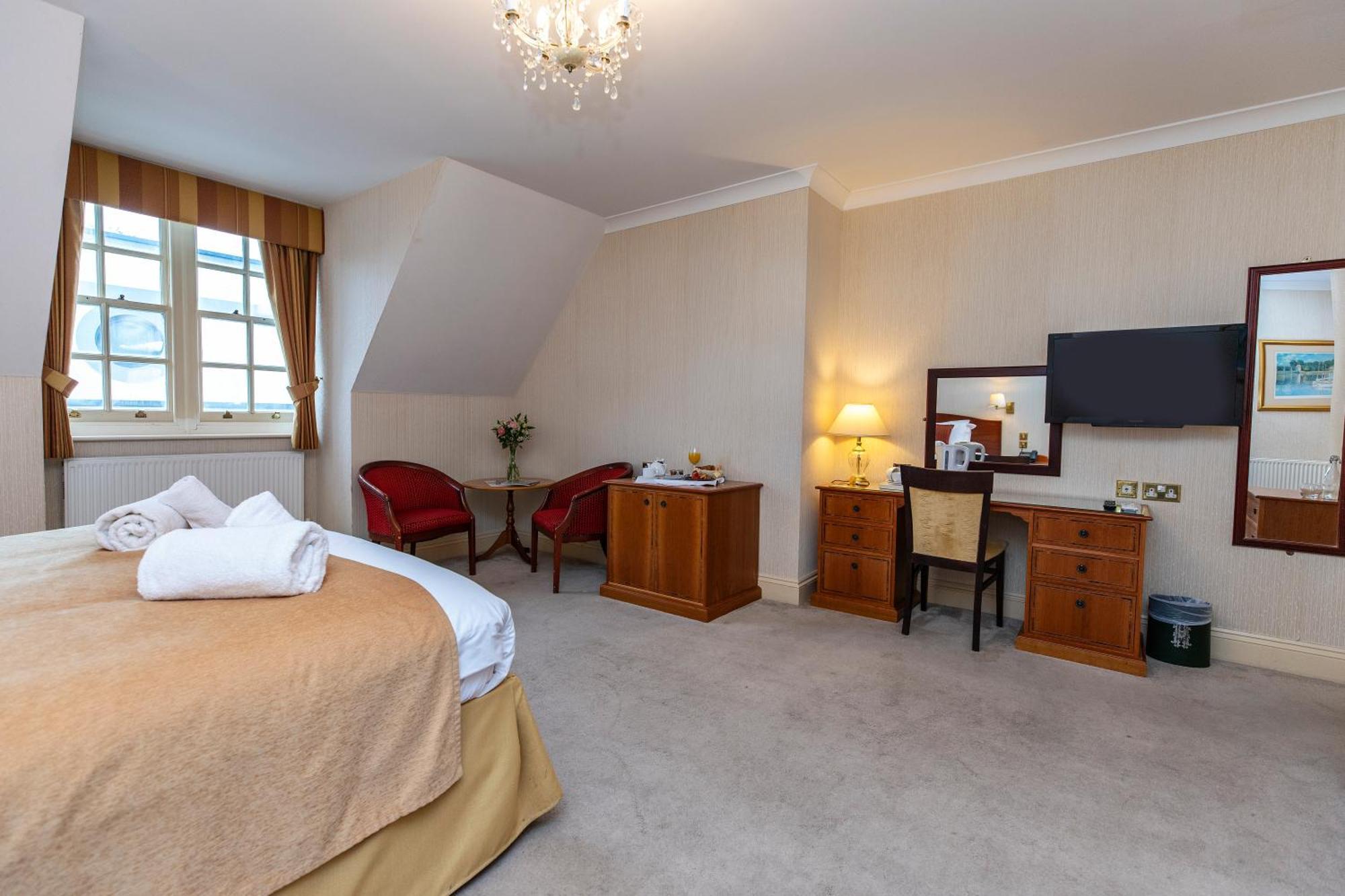 Large Double or Twin Room