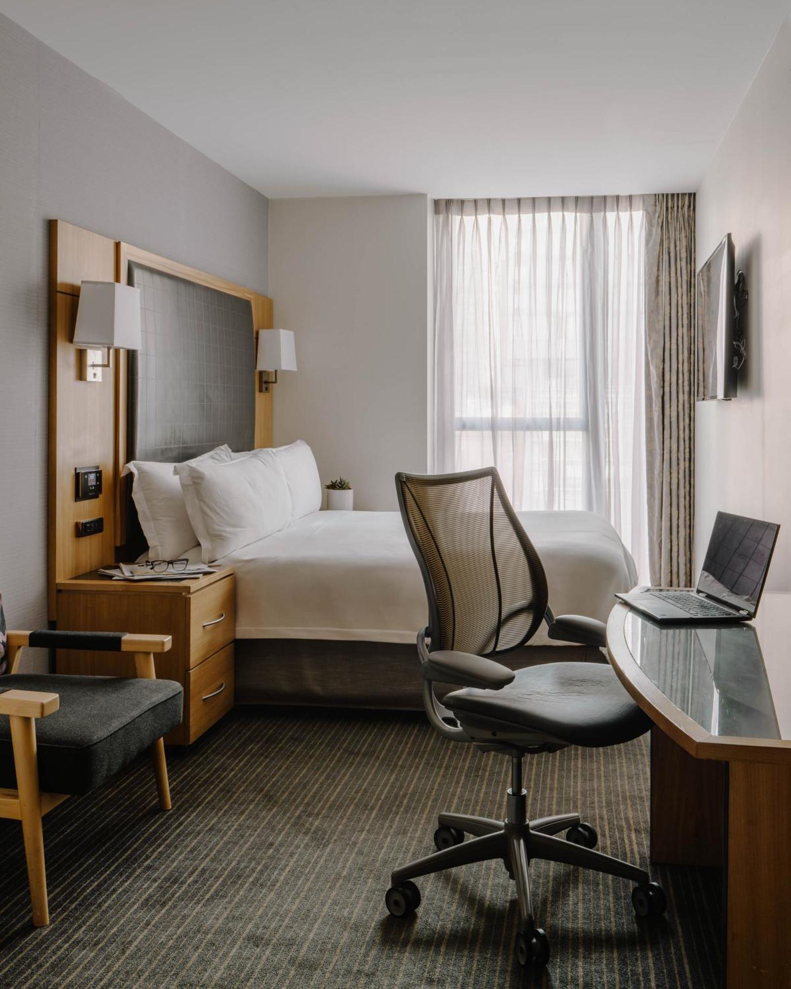 Standard King Room