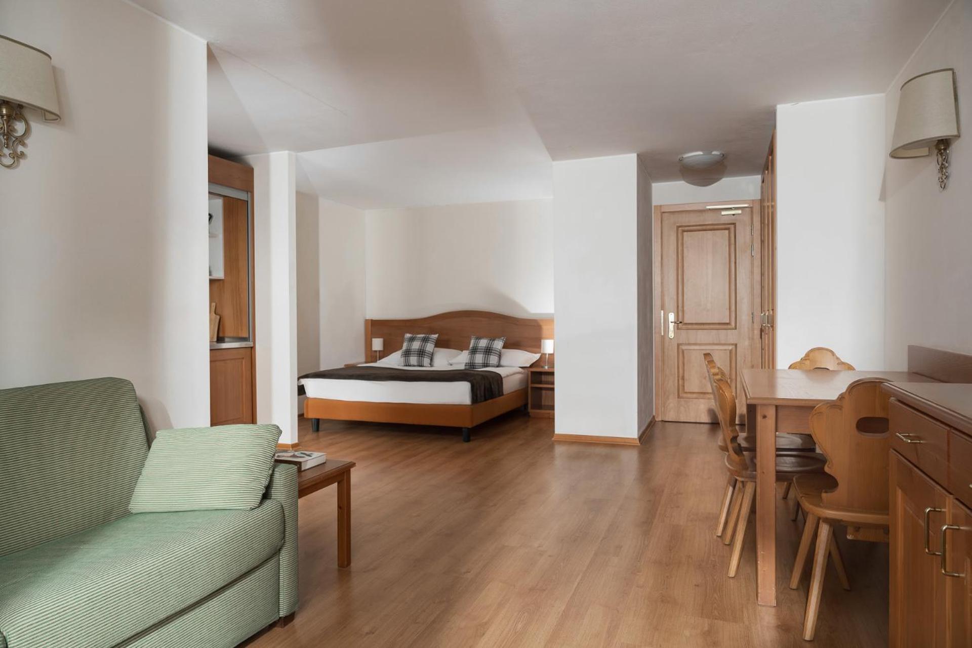 Large Double or Twin Room