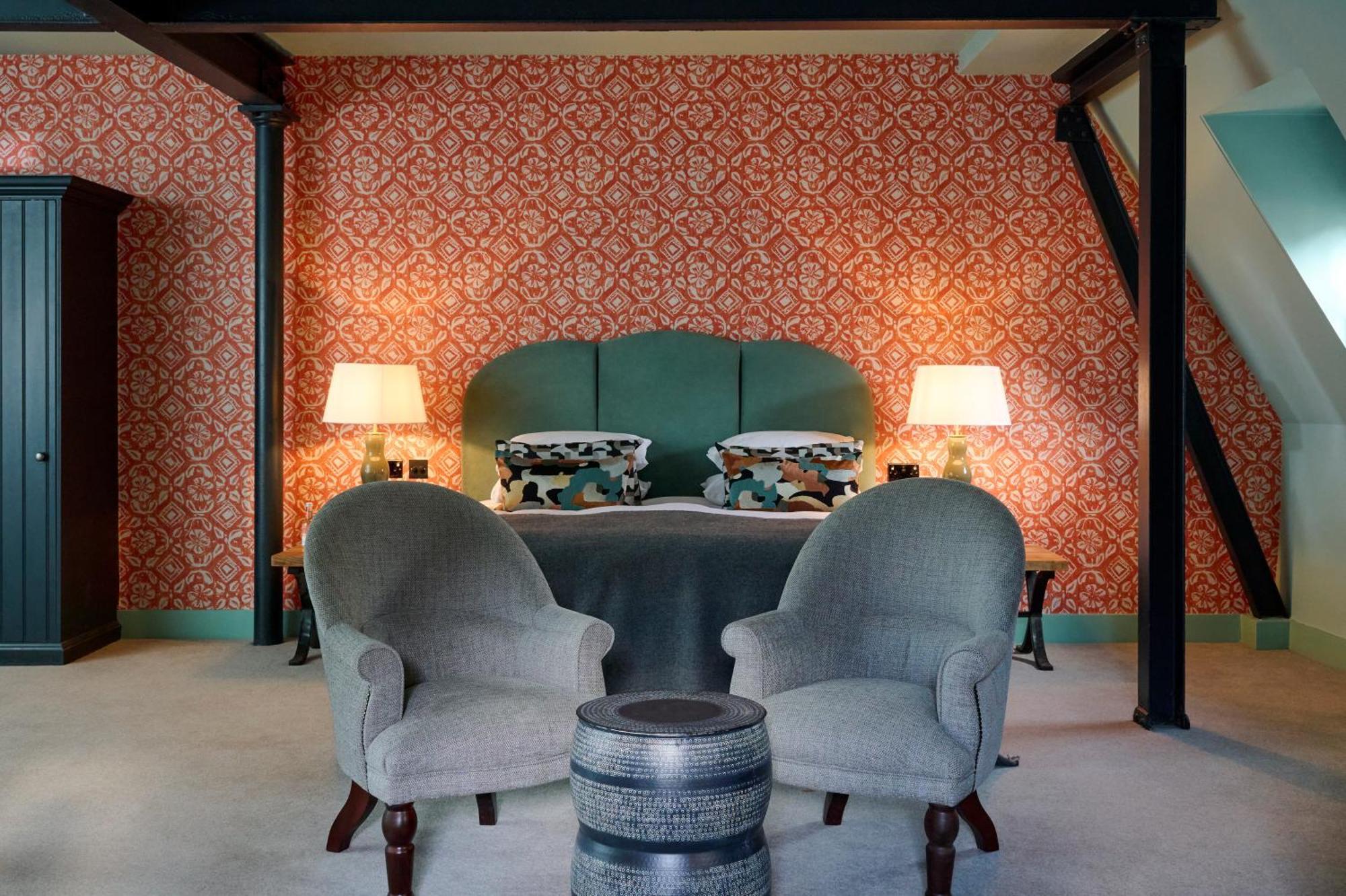 Signature Suite