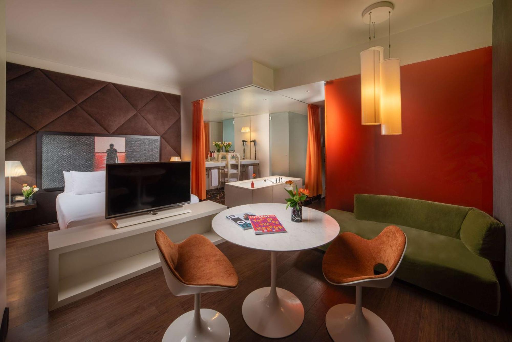 Nhow Junior Suite