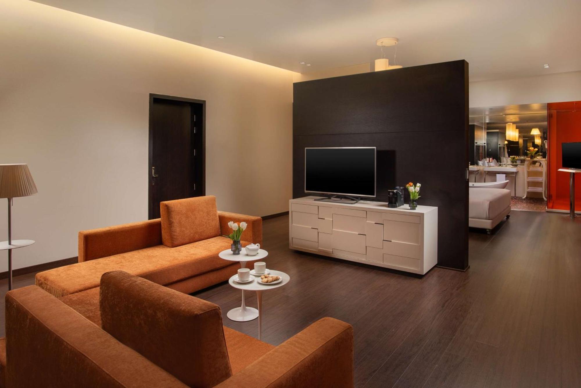 Nhow Junior Suite