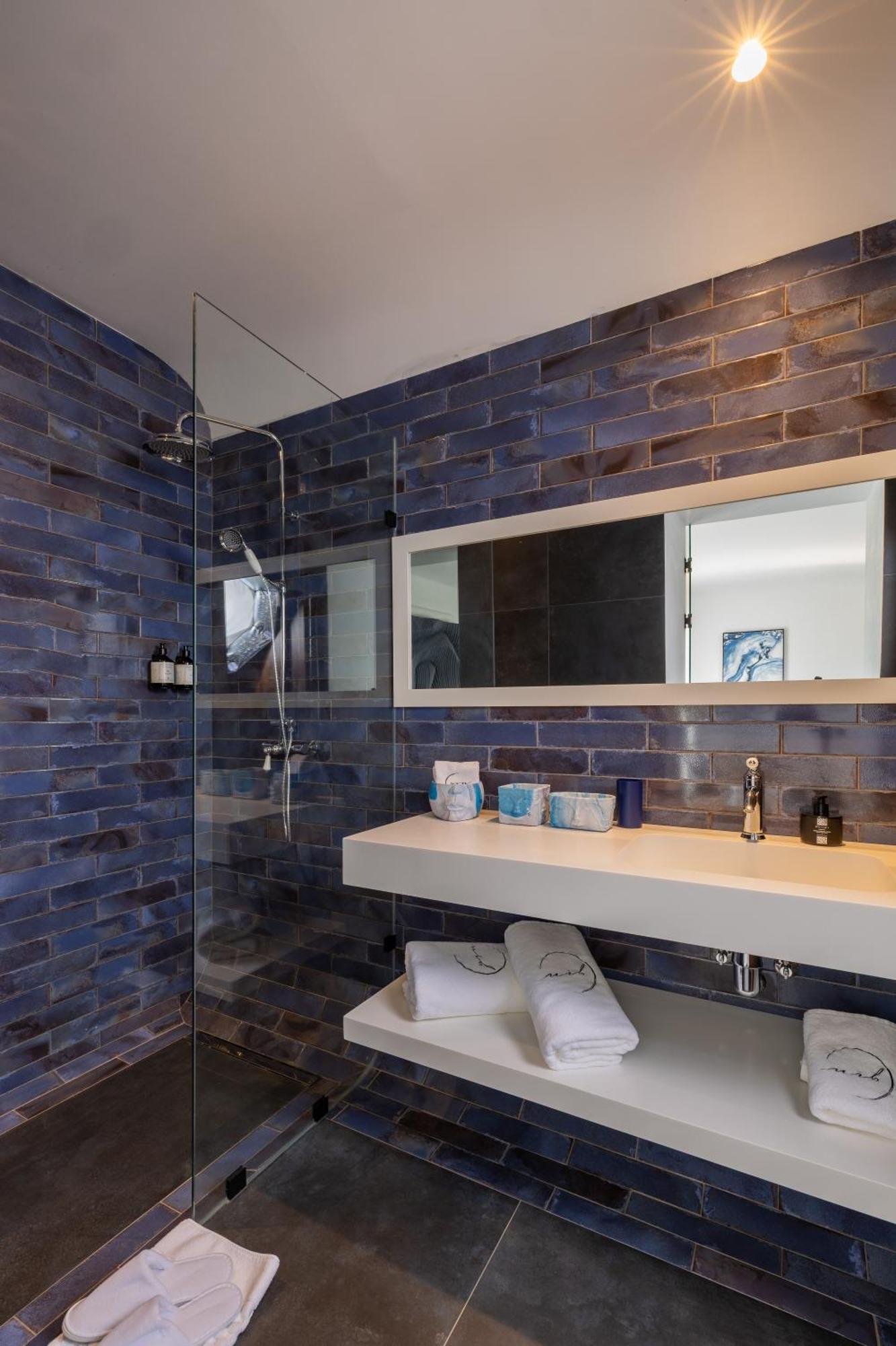 Superior Suite 2