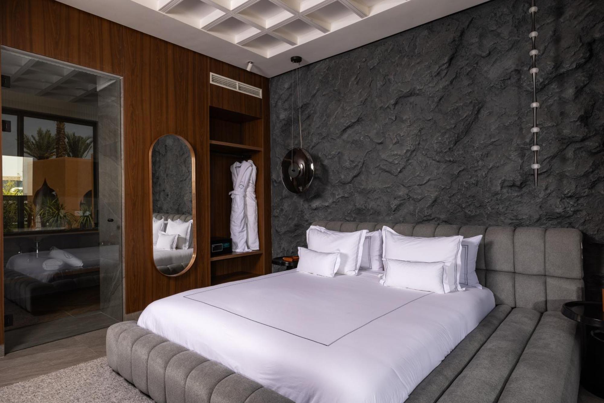 Master Suite 2