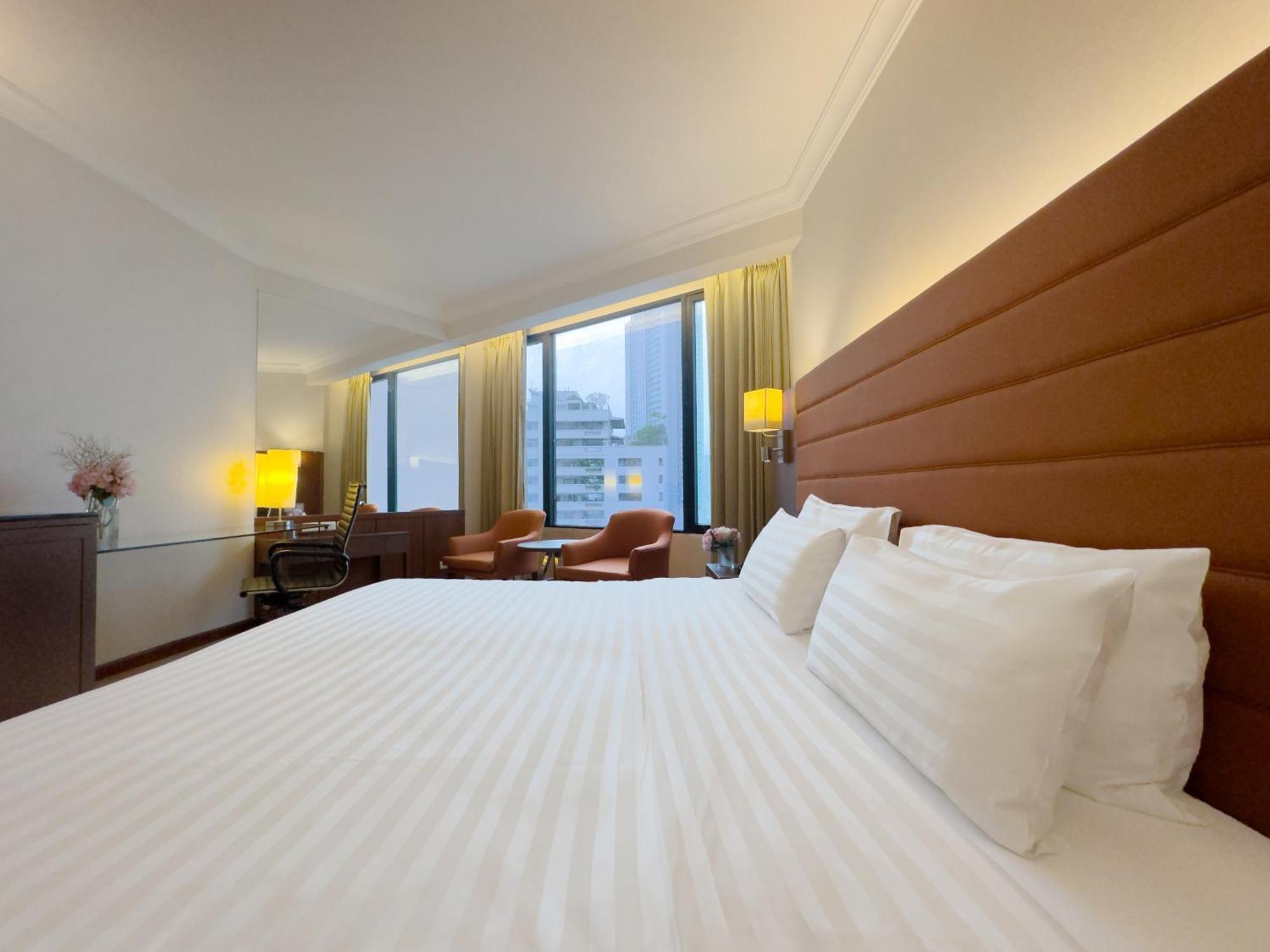Deluxe King Room