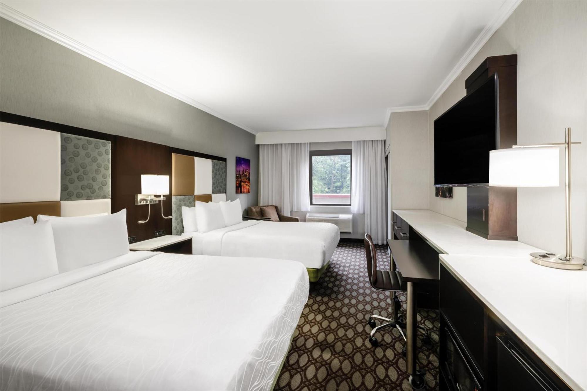 Queen Room Two Queen Beds Bathtub Disability Access or Non-Smoking