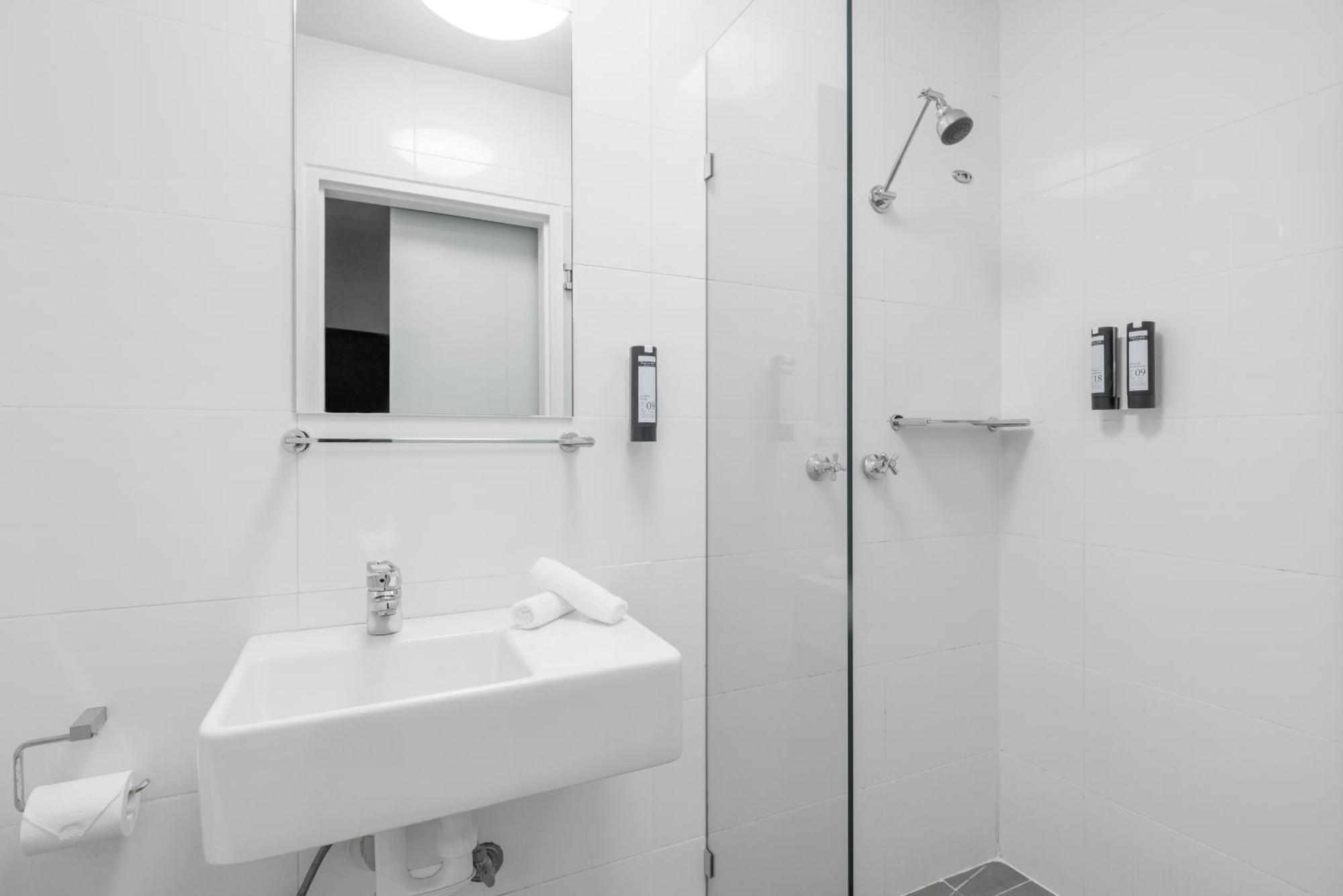 Mini Double Room No Housekeeping Service