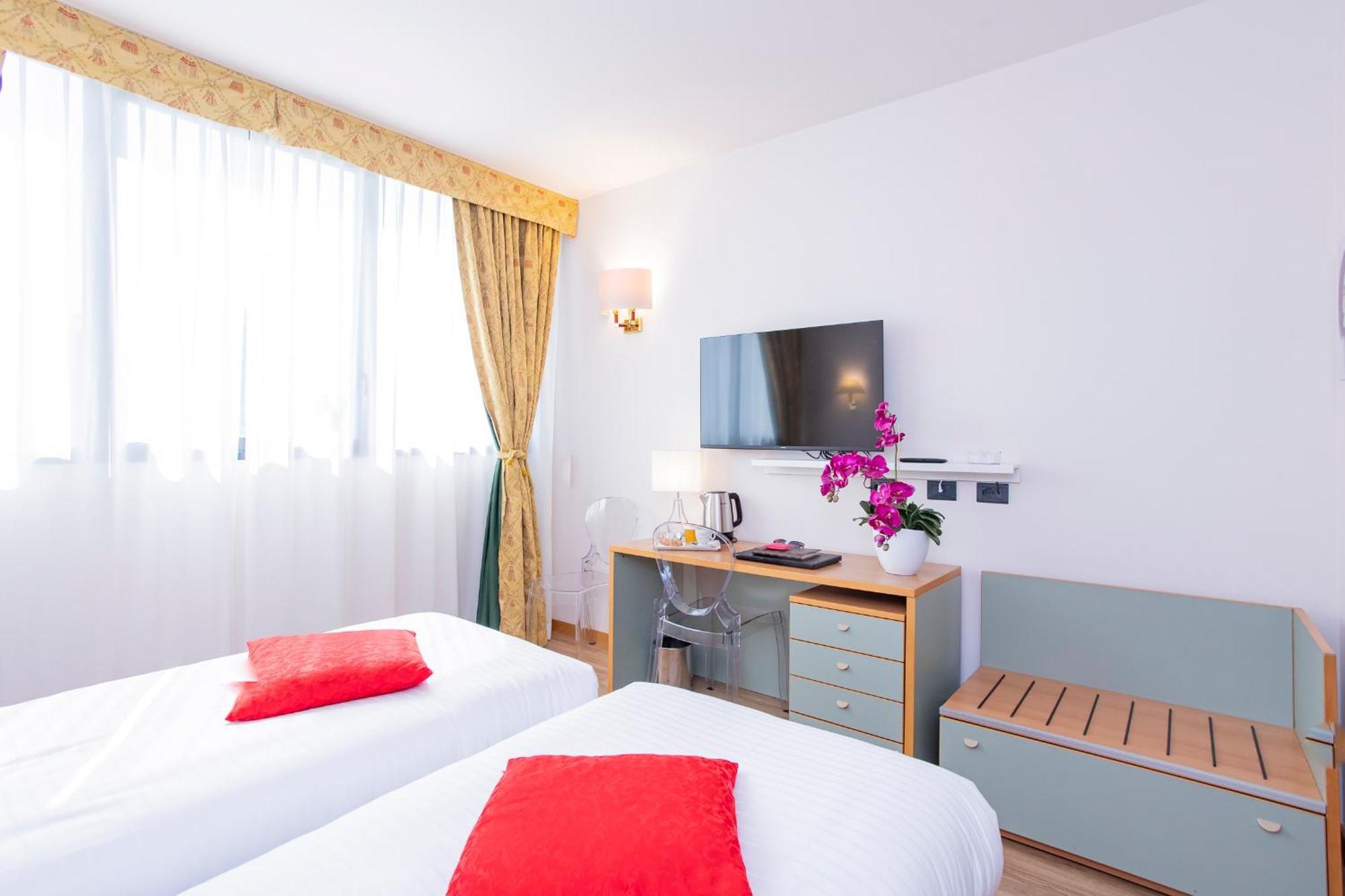 Twin Room