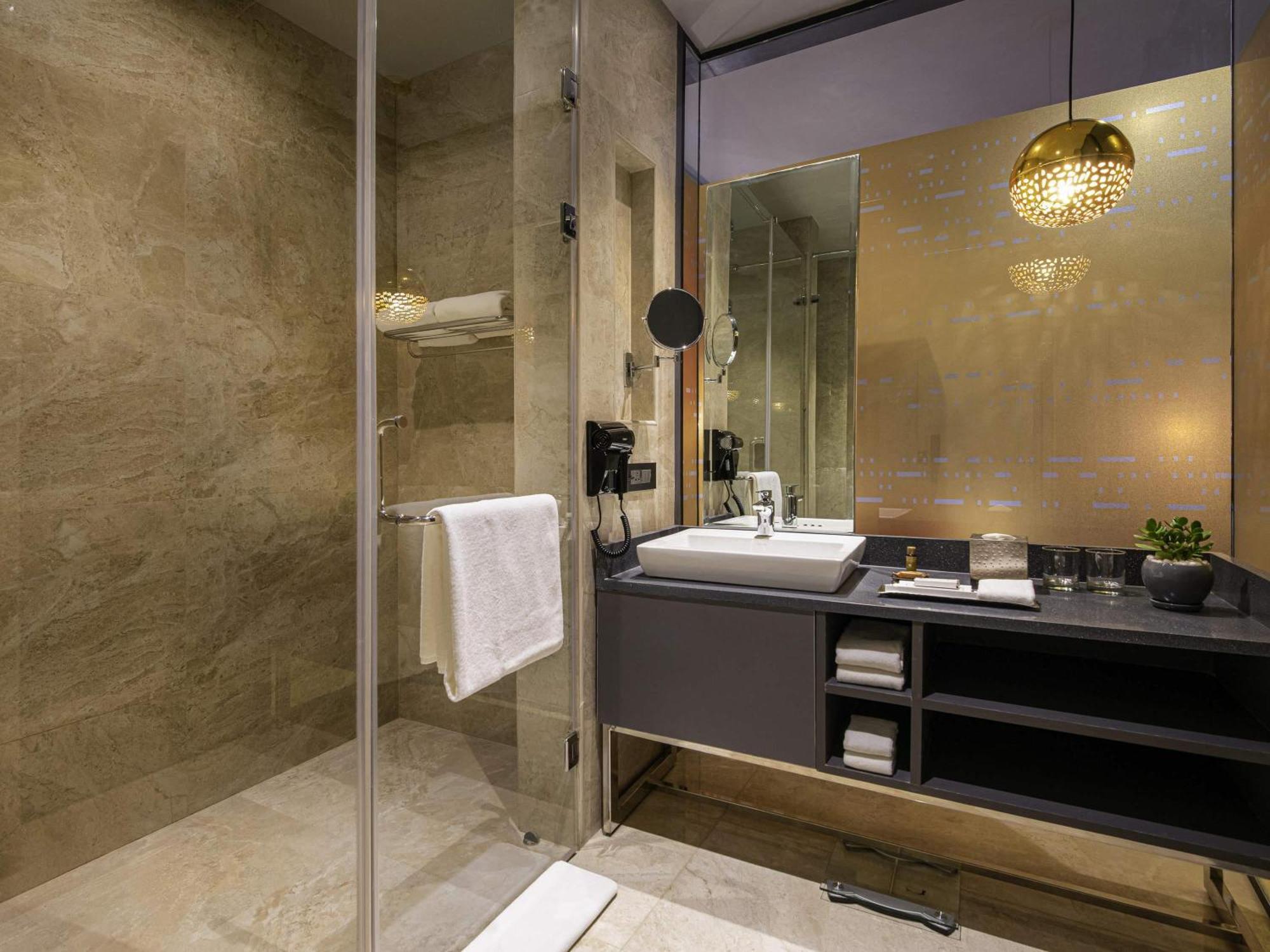 Deluxe Room King Bed on F&B Spa & Laundry Happy Hours from 6-8pm Buy 1 1