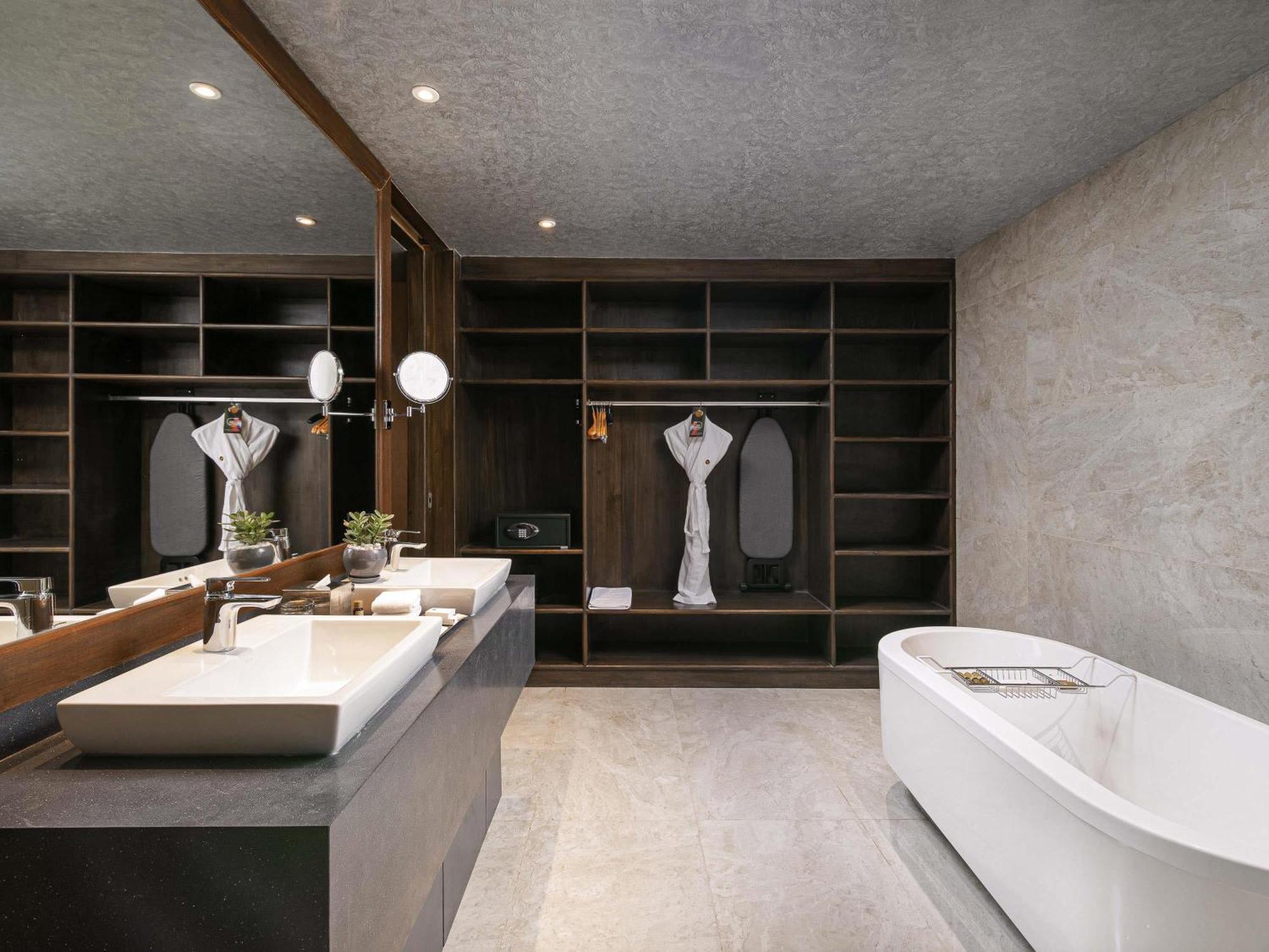 Presidential Suite Executive lounge access on F&B Spa & Laundry