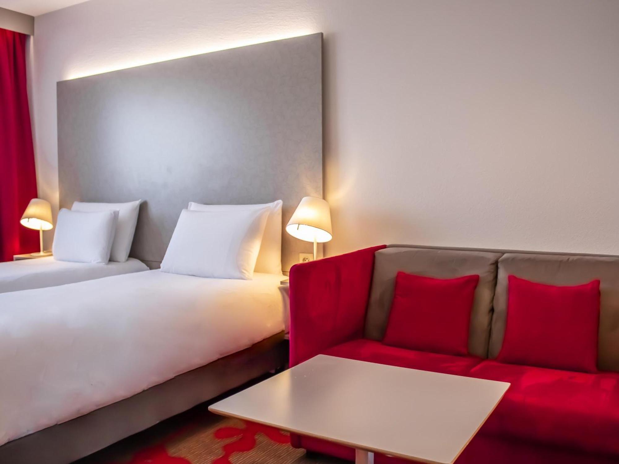 Classic Double Room Double Bed or Twin Bed Sofa Bed