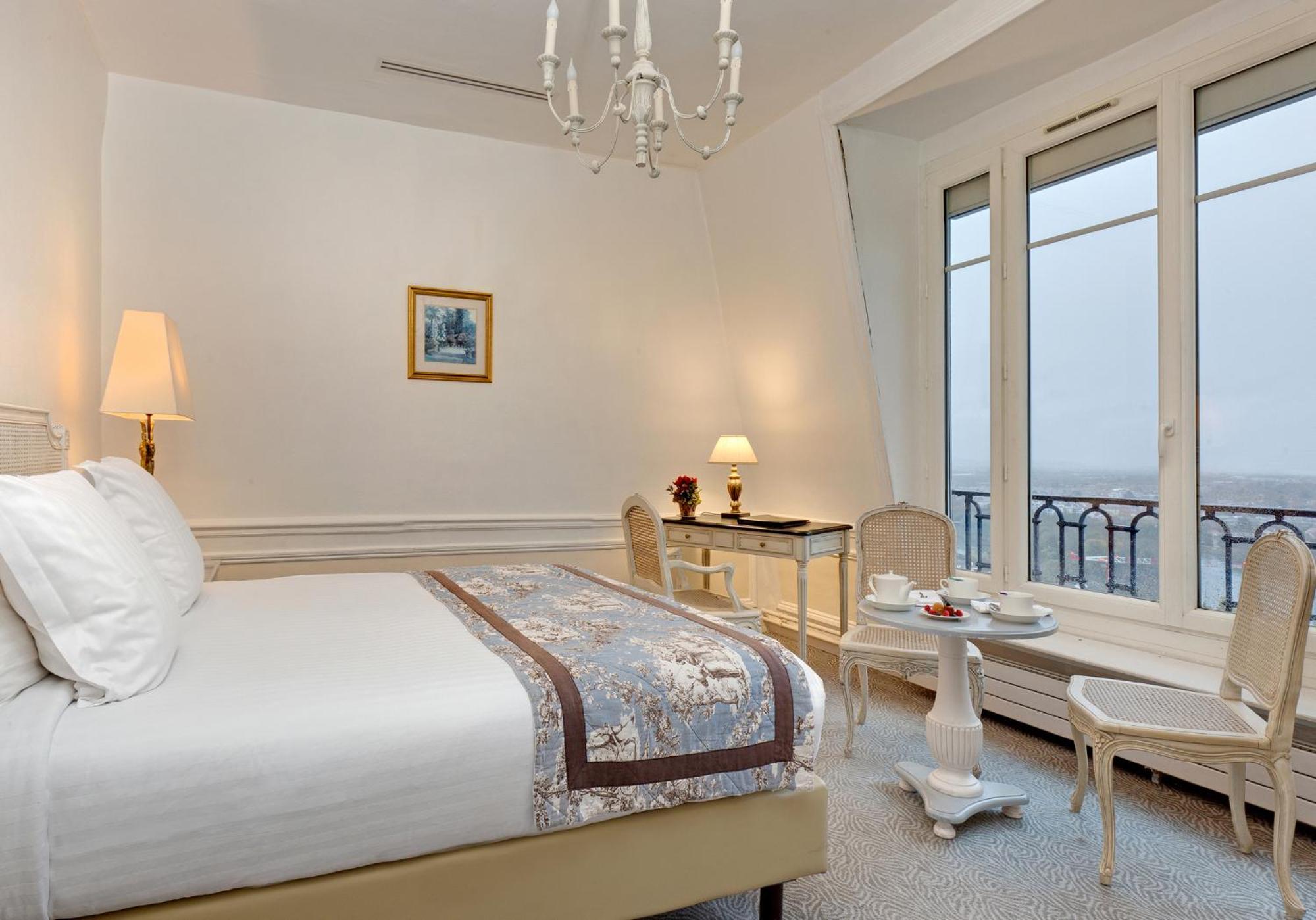 Chambre Double Privilège vue Seine & Paris